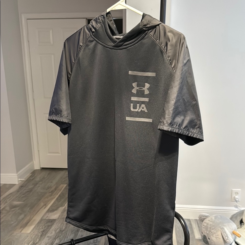 Under Armour Black Sweatshirt Athletic Performance